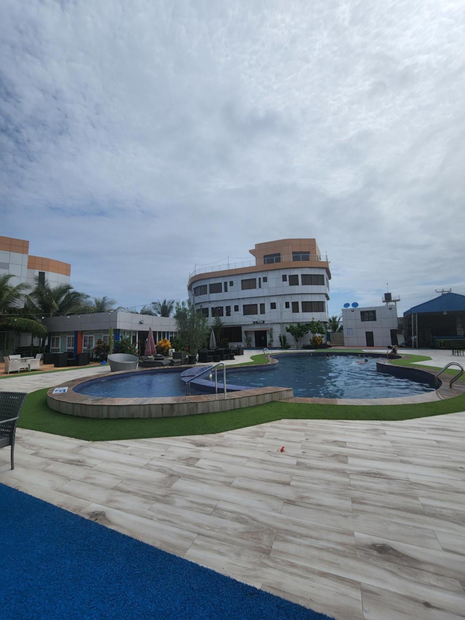 Paradise Beach Resort ラゴス エクステリア 写真
